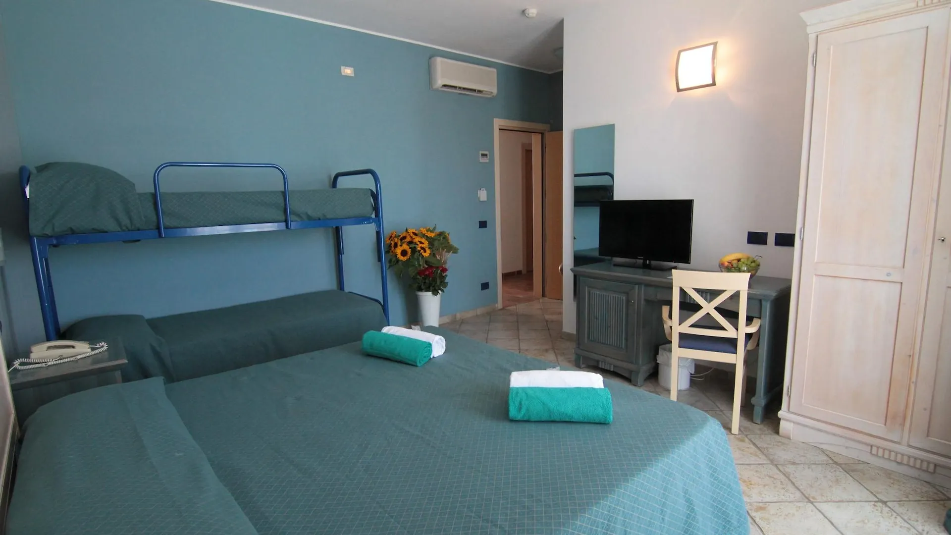 Hotel Club Selinunte Beach Aimori Marinella di Selinunte 4*,  Włochy